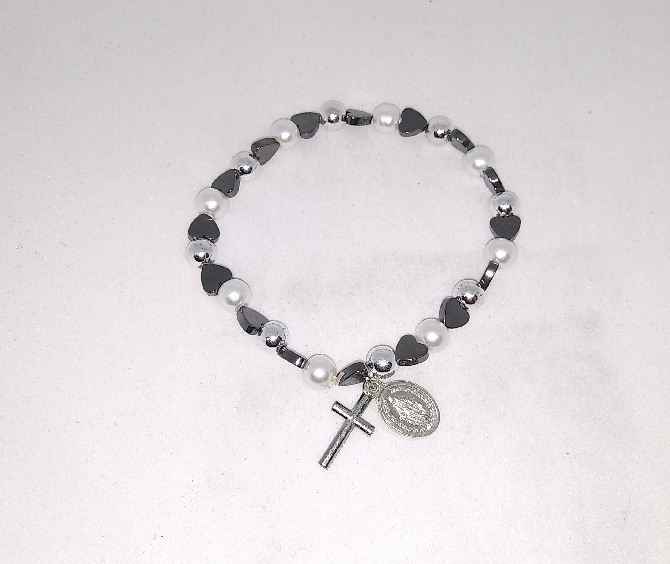 PEARL AND HEART STRETCH BRACELET