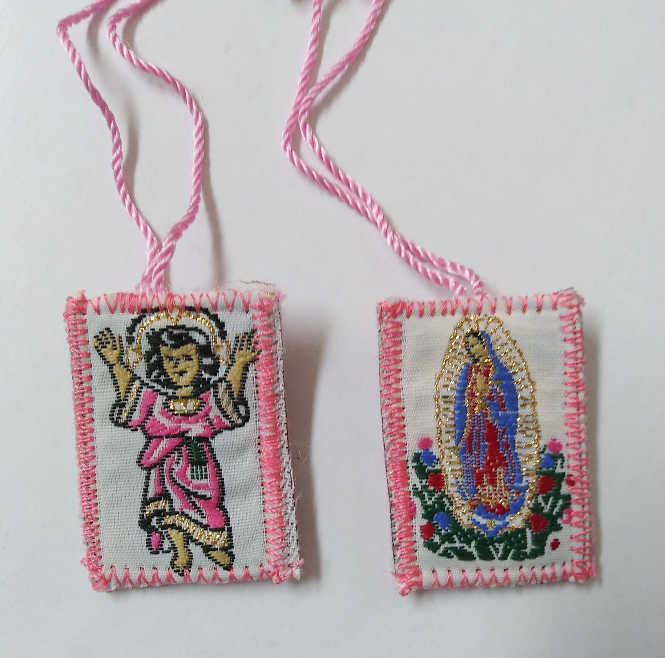 Pink Scapular - Virgin De Guadalupe Divino Niño Jesus small