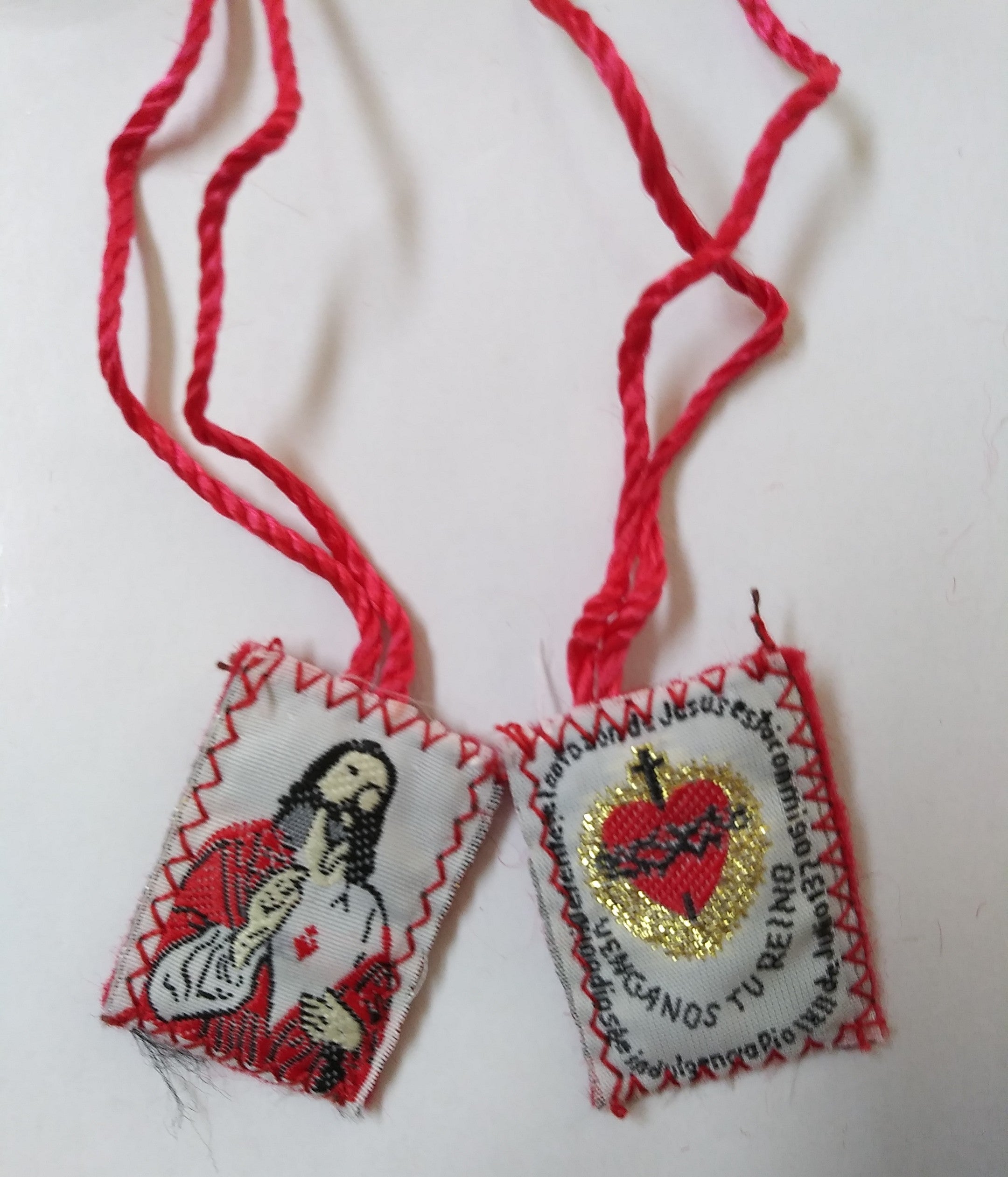 Red Scapular - Sagrado Corazon De Jesus Small