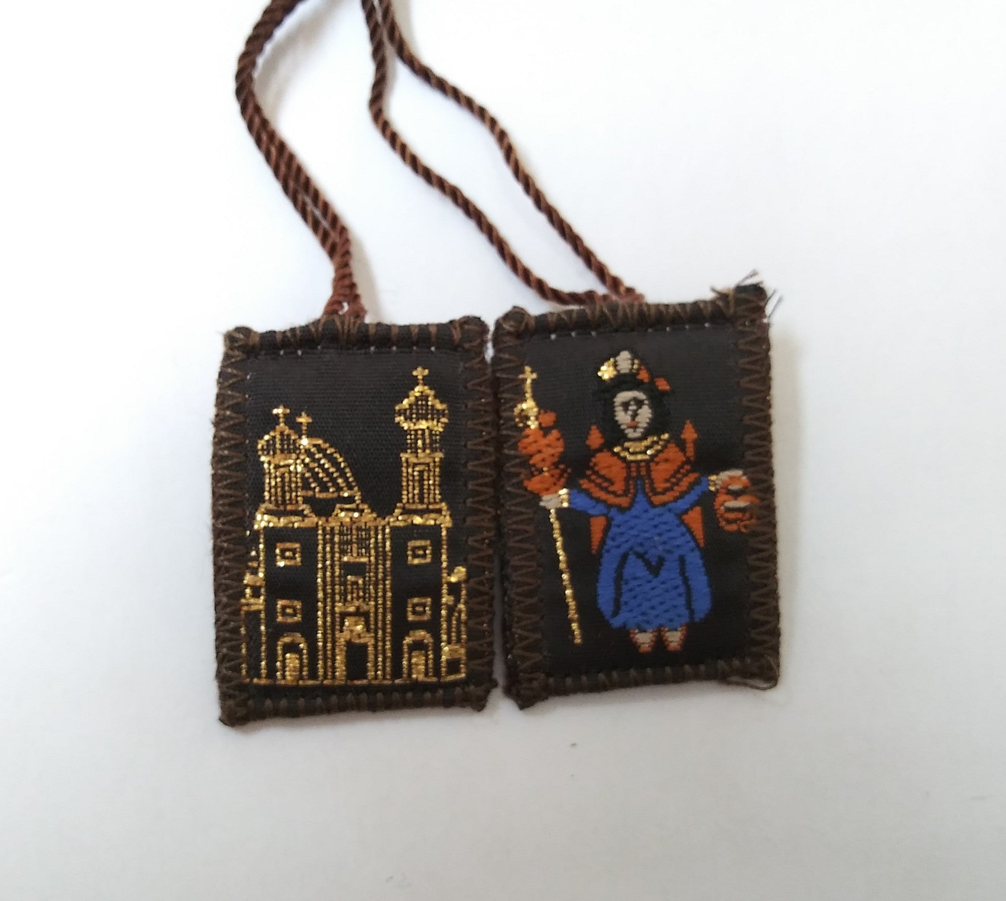 Brown Scapular - Santo Niño De Atocha Small