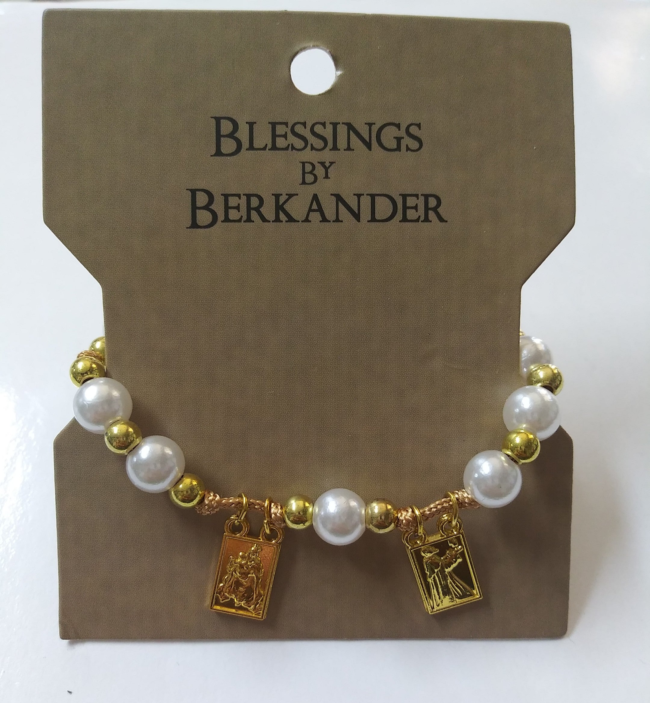 Scapular Bracelet - Pearl Gold