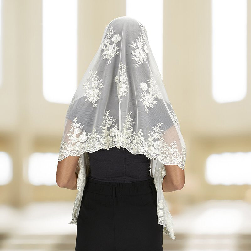Two-Tone Ivory Long Chapel Veil